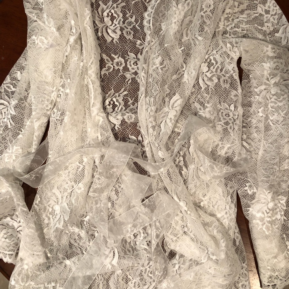iCollection - Lace Robe - White - Picture 3 of 5